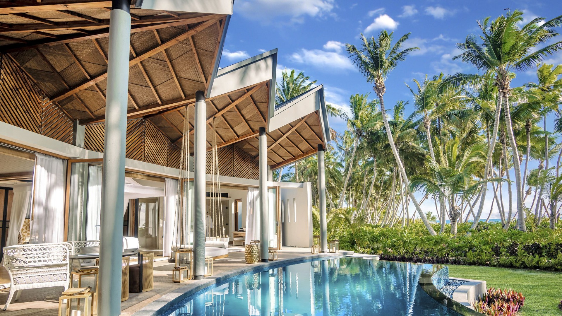 Platte Island Through a Traveler's Eyes: Dispatches from Waldorf Astoria's Secluded Retreat